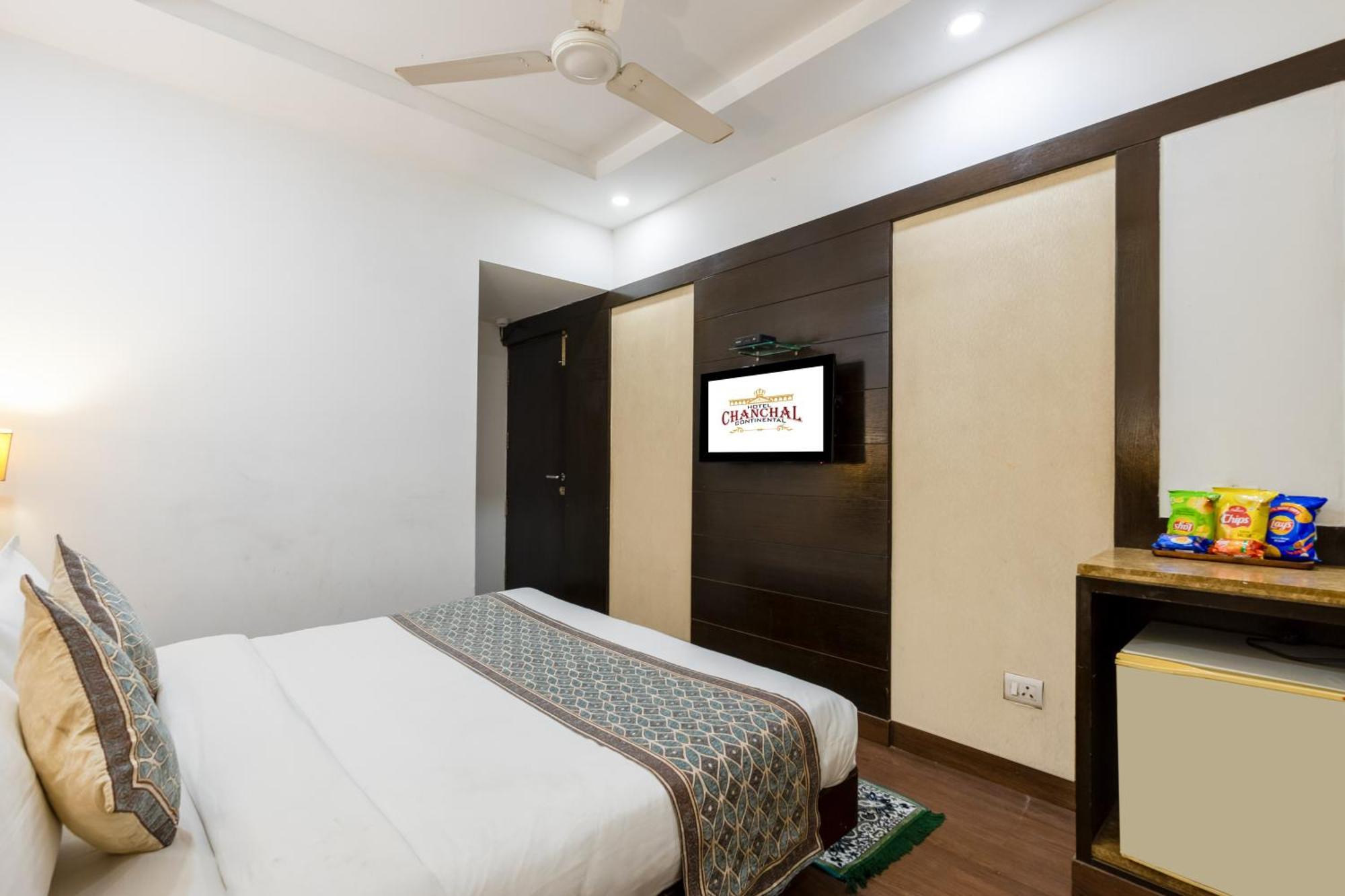 Chanchal Continental # Near To New Delhi Station # Family Hotel # Customer'S Choice Hotel # Tourist Places Nearby - Red Fort, Jama Masjid, India Gate New Delhi