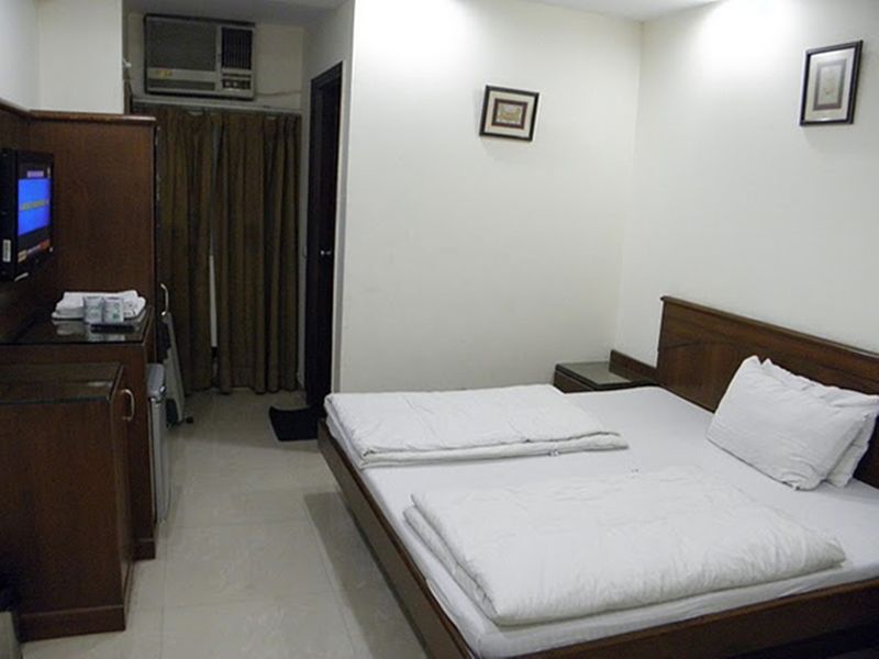 Hotel Chanchal Continental # Near To New Delhi Station # Family Hotel # Customer'S Choice Hotel # Tourist Places Nearby - Red Fort, Jama Masjid, India Gate
