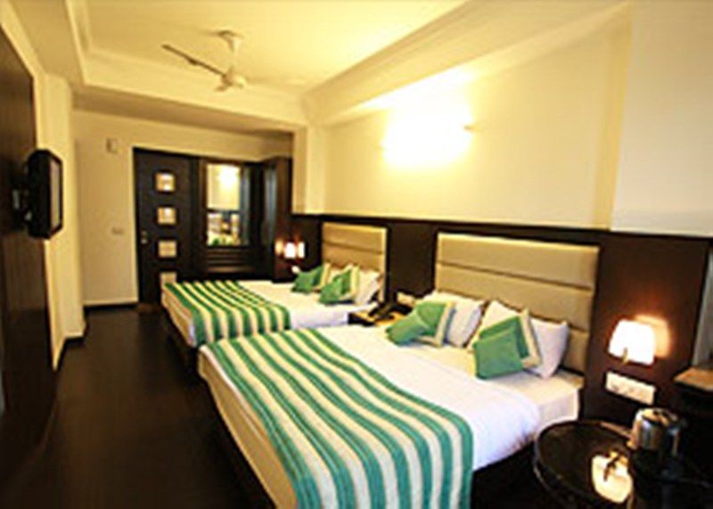 Chanchal Continental # Near To New Delhi Station # Family Hotel # Customer'S Choice Hotel # Tourist Places Nearby - Red Fort, Jama Masjid, India Gate